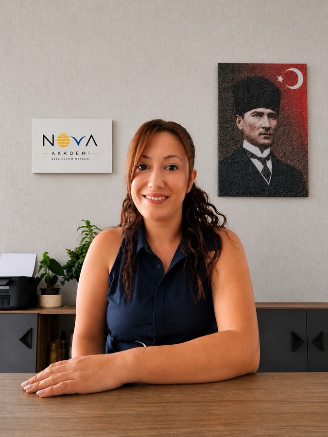 Gizem ÖZŞENOL — Kurum Müdürü ve Eğitim Koordinatörü